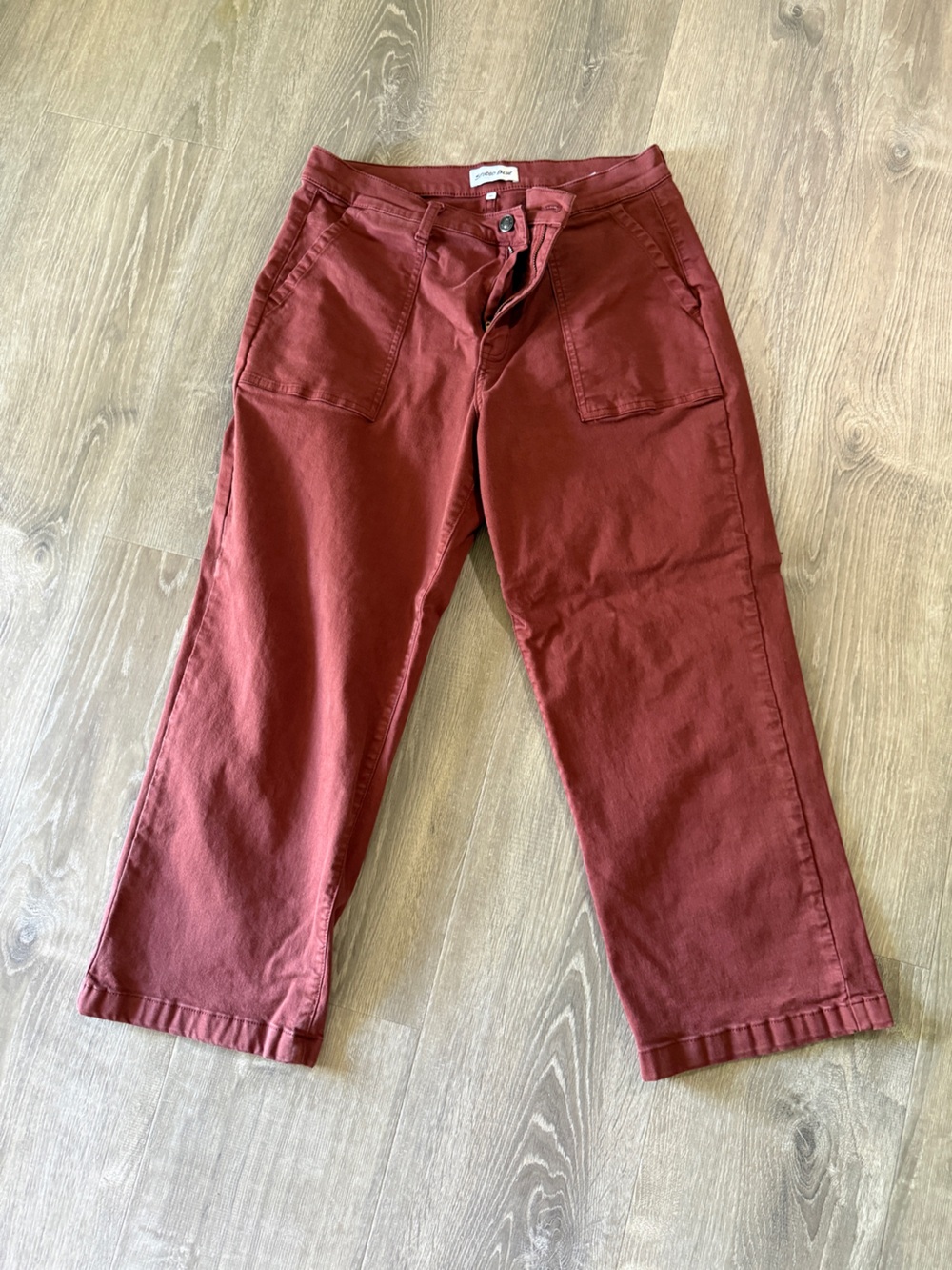 Women's Cropped Utility Pants in Brick Red
